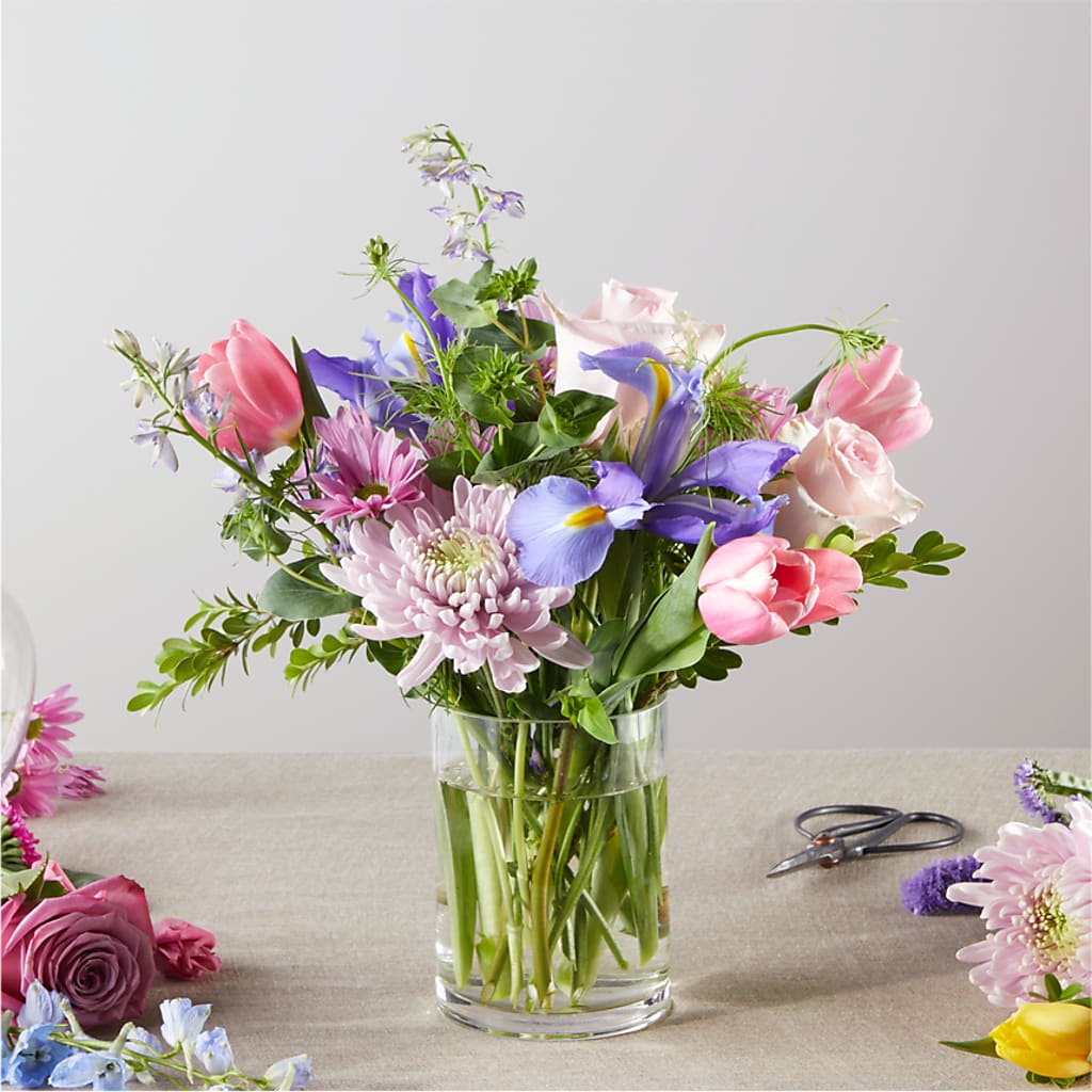 Pastel Tradition - A Florist Original – WALTON FLORIST & GIFTS, Walton KY