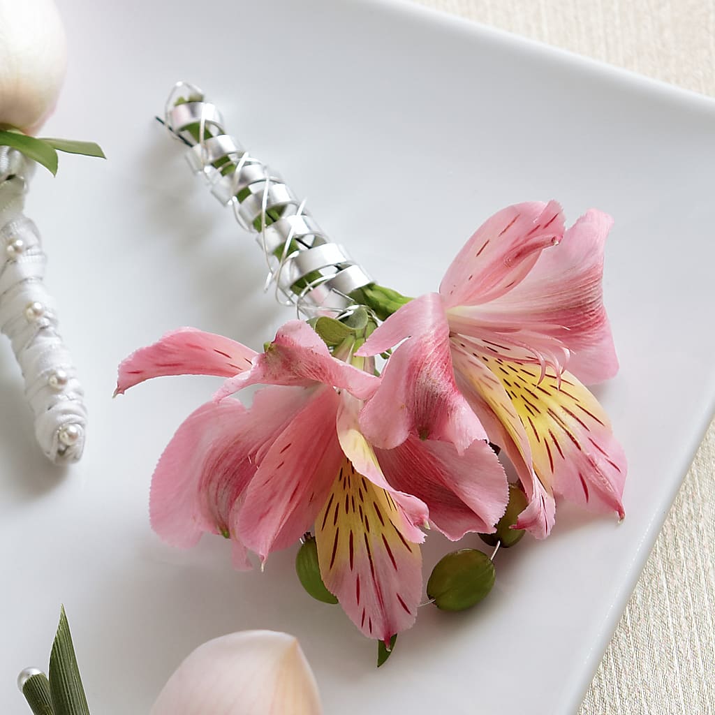 Pink Peruvian Lily Boutonniere – WALTON FLORIST & GIFTS, Walton KY