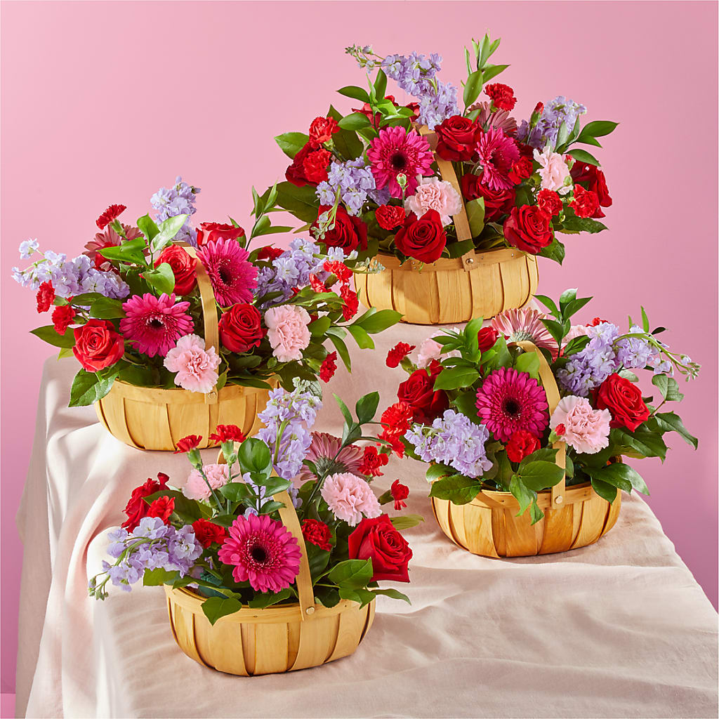 Pink Picnic Basket – WALTON FLORIST & GIFTS, Walton KY
