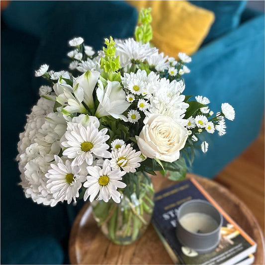 Classic Ivory – A Florist Original – WALTON FLORIST & GIFTS, Walton KY
